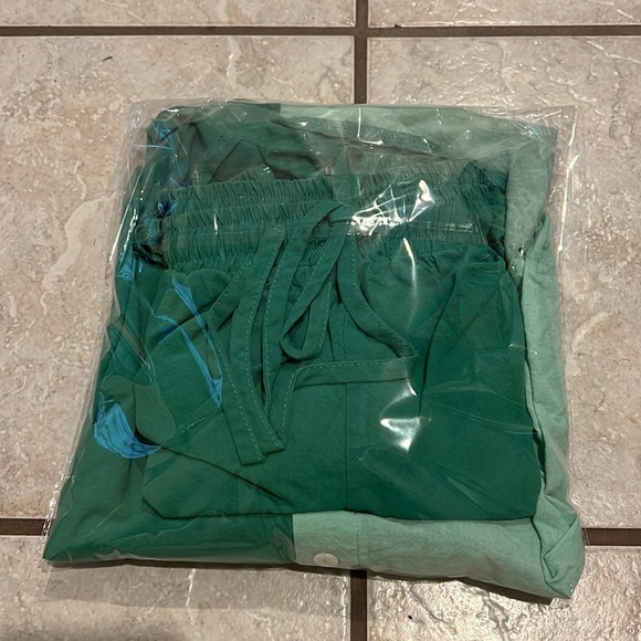 Fixmatti Green Cotton Colorblock Button Up Shirt and Shorts Set - Picture 13 of 15